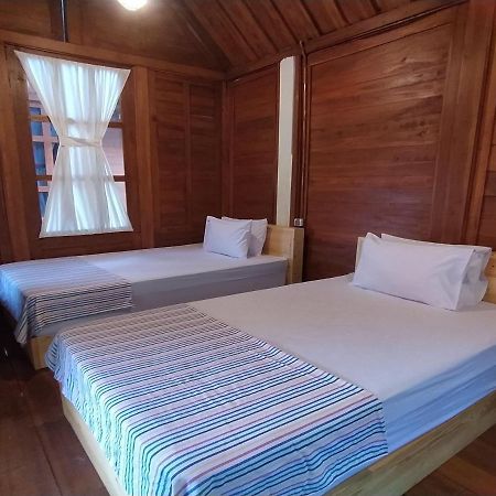 Seger Nusantara Hostel Kalisat Bagian luar foto